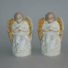 starozitne-dve-plastiky-andilci-s-kridly-porcelan-zlaceni-andel