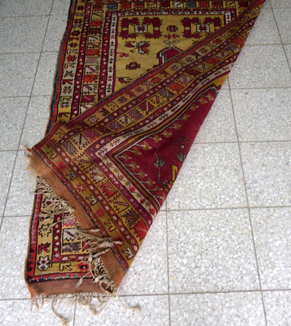 starozitny-koberec-smerovy-modlitebni-orientalni