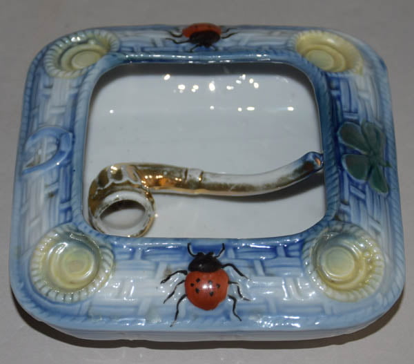 starozitny-popelnik-fajfka-na-cigarety-doutnik-popelnicek-porcelan-berusky