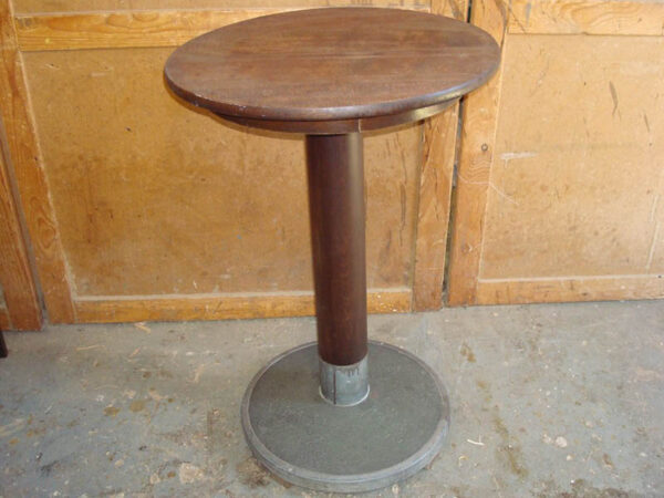 STAROZITNY-CAFE-KULATY-STUL-STOLEK-THONET-JOSEF-HOFFMANN