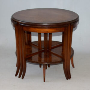 starozitne-hnizdove-stolky-art-deco-orech-dyha-korenovice-set-stolku-1.jpg