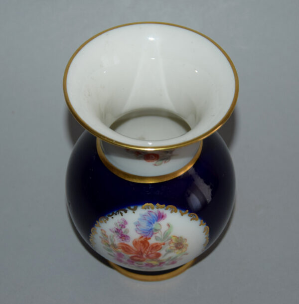 starsi-vaza-kvety-kobalt-porcelan-1.jpg