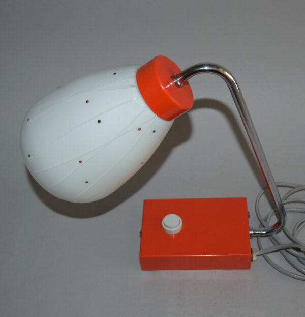 starsi-retro-lampa-lidokov-sklo-s-puntiky-2.jpg