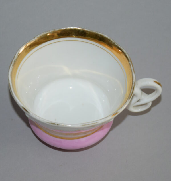 starozitny-salek-porcelan-zlaceni-listky-1.jpg